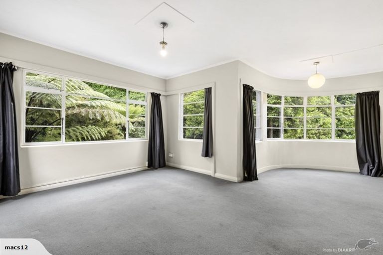 Photo of property in 13a Kim Street, Khandallah, Wellington, 6035
