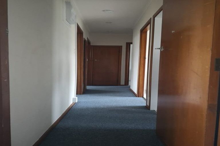 Photo of property in 2/7 Laburnum Road, New Windsor, Auckland, 0600