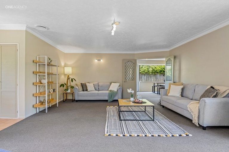 Photo of property in 3 Grove Place, Rangiora, 7400