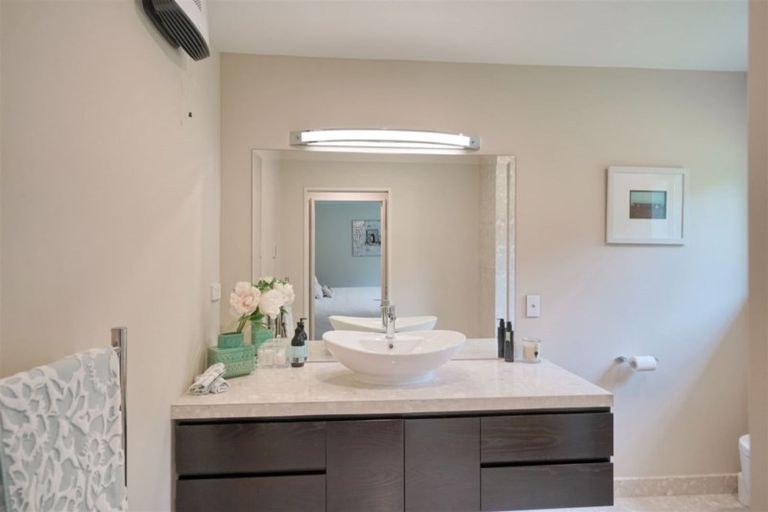 Photo of property in 547 Yaldhurst Road, Yaldhurst, Christchurch, 7676