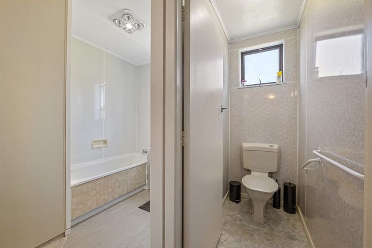 Photo of property in 370 Boylan Road, Te Roti, Hawera, 4673