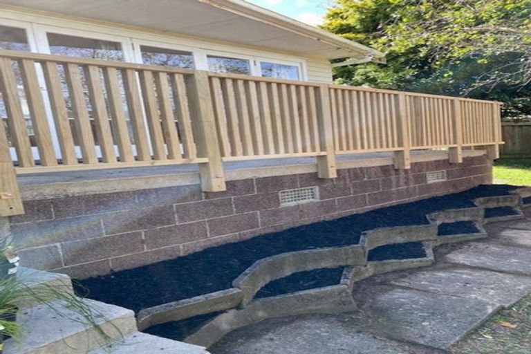 Photo of property in 6 Palmer Avenue, Glen Eden, Auckland, 0602