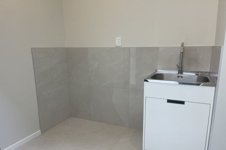 Photo of property in 219a Murphys Road, Flat Bush, Auckland, 2019