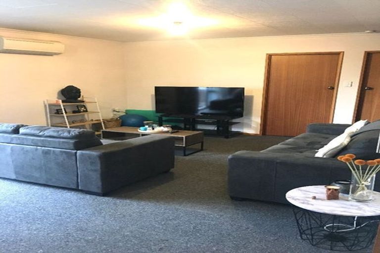 Photo of property in 20b Crombie Street, Gore, 9710