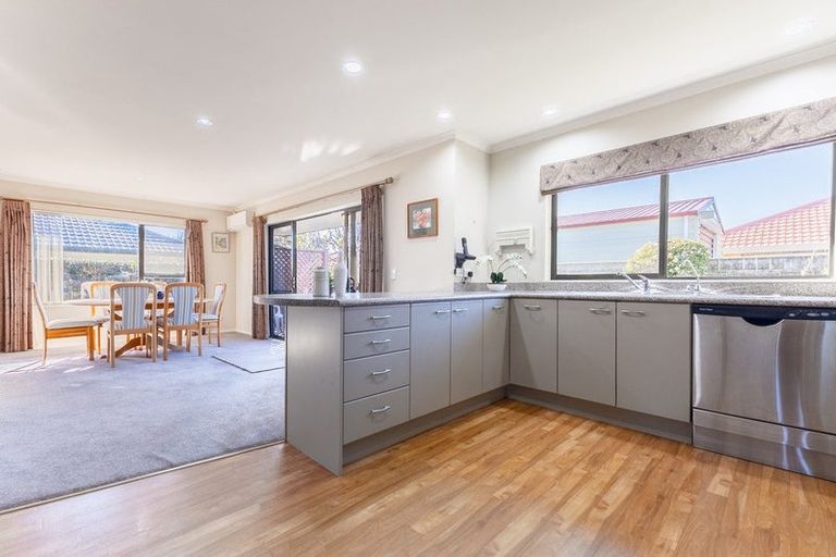 Photo of property in 80 Guildford Drive, Paraparaumu, 5032