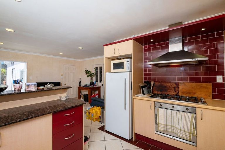 Photo of property in 36 Hugh Green Drive, Pinehill, Auckland, 0632