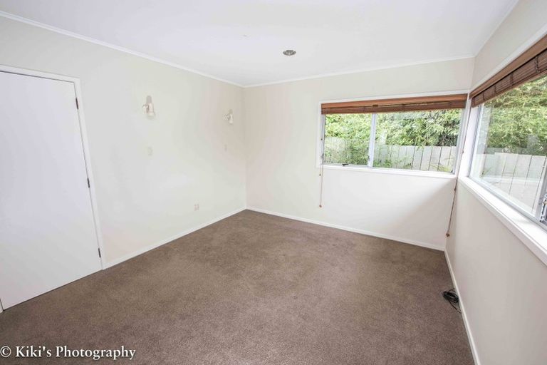 Photo of property in 19 Dunraven Place, Torbay, Auckland, 0630