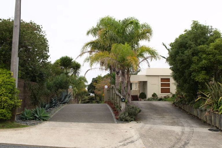 Photo of property in 88 Cockle Bay Road, Cockle Bay, Auckland, 2014