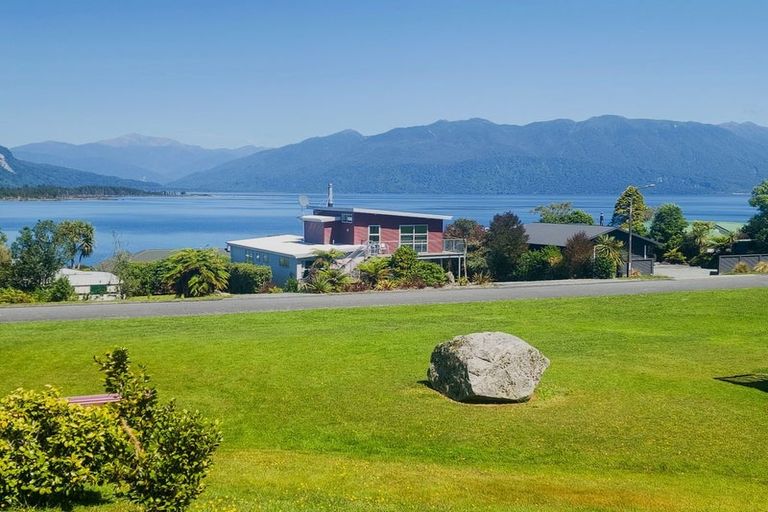 Photo of property in 44 Koe Street, Moana, 7872