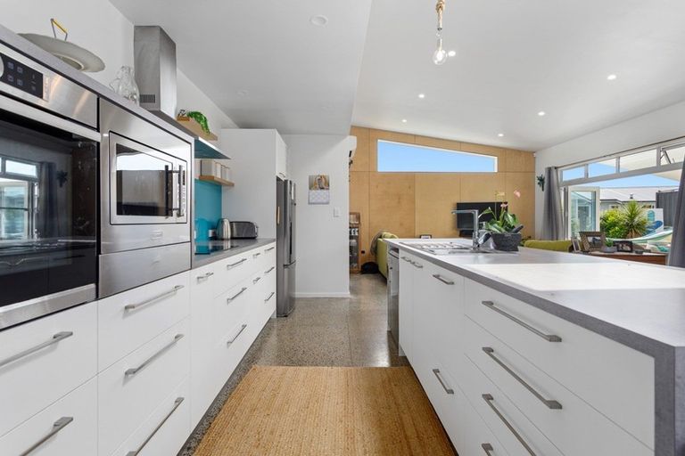 Photo of property in 32a Ohuirehe Road, Coastlands, Whakatane, 3120