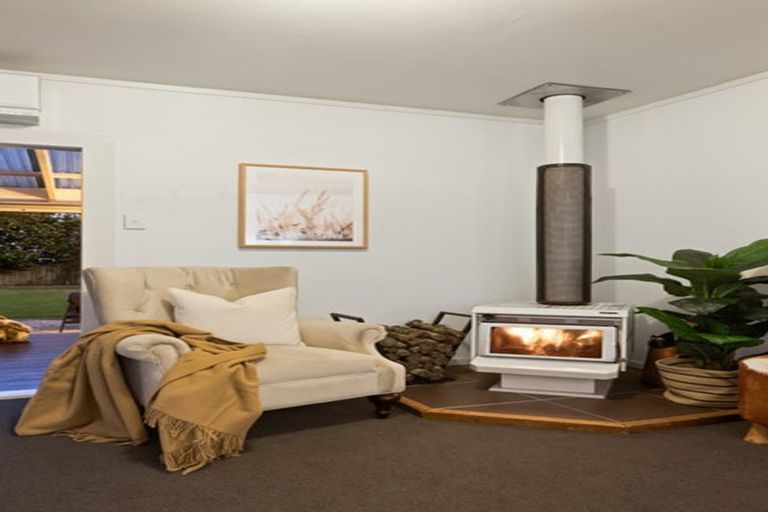 Photo of property in 16 Waitoki Road, Waitoki, Kaukapakapa, 0871