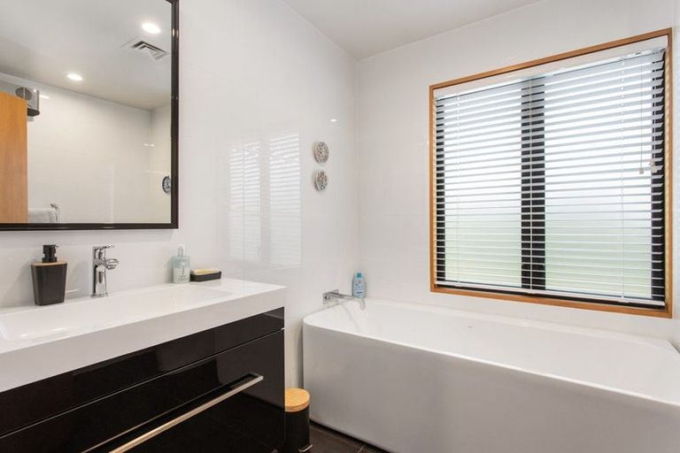 Photo of property in 2/31a Garden Road, Merivale, Christchurch, 8014