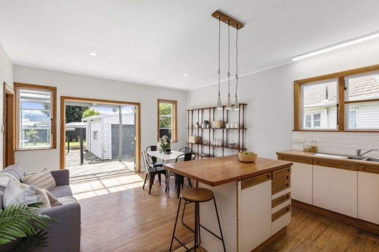 Photo of property in 77a Riverside Drive, Waiwhetu, Lower Hutt, 5010