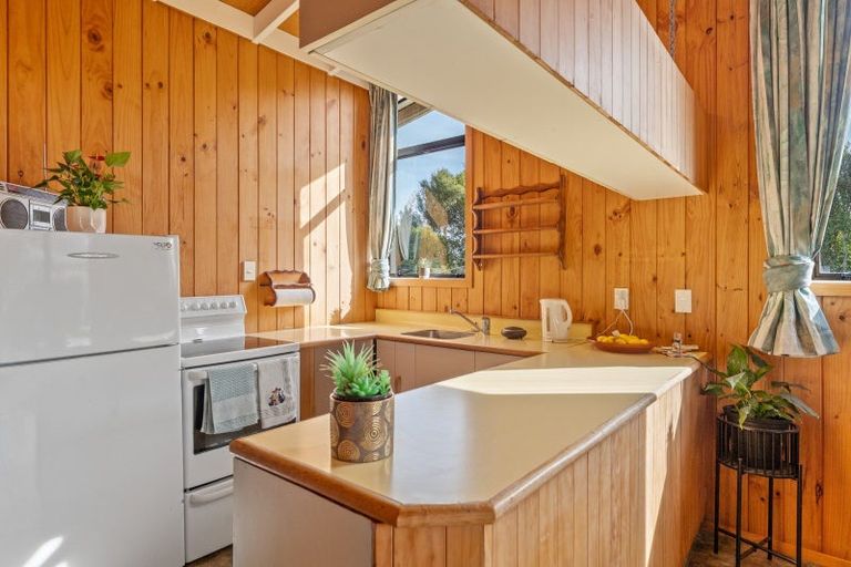 Photo of property in 17 Te Rauparaha Street, Otaki, 5512