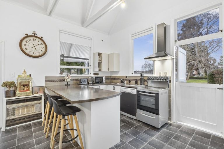 Photo of property in 3/201 Victoria Street, Cambridge, 3434