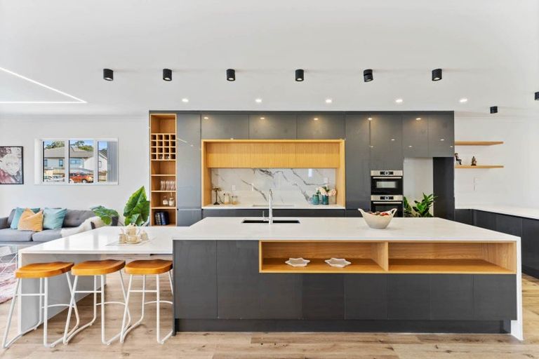 Photo of property in 35 Pacific Heights Road, Orewa, 0931