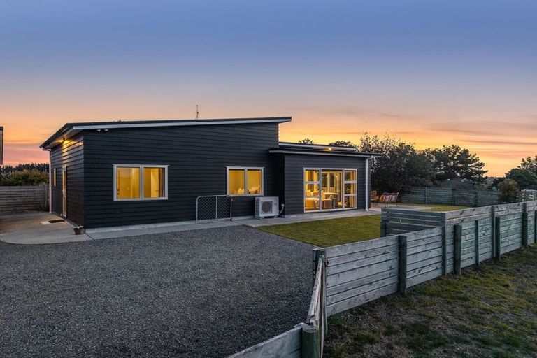 Photo of property in 11 Maury Place, Foxton, 4814