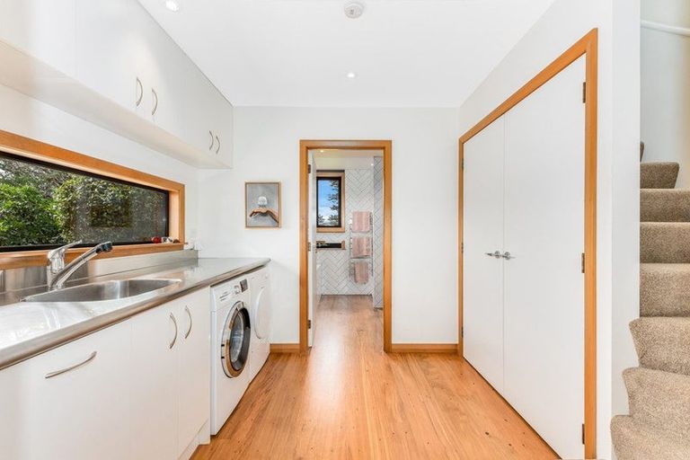 Photo of property in 37 Reuben Avenue, Brooklyn, Wellington, 6021