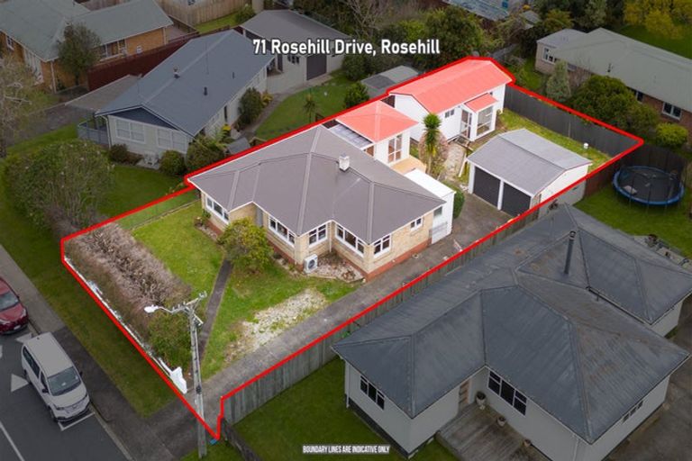 Photo of property in 71 Rosehill Drive, Rosehill, Papakura, 2113