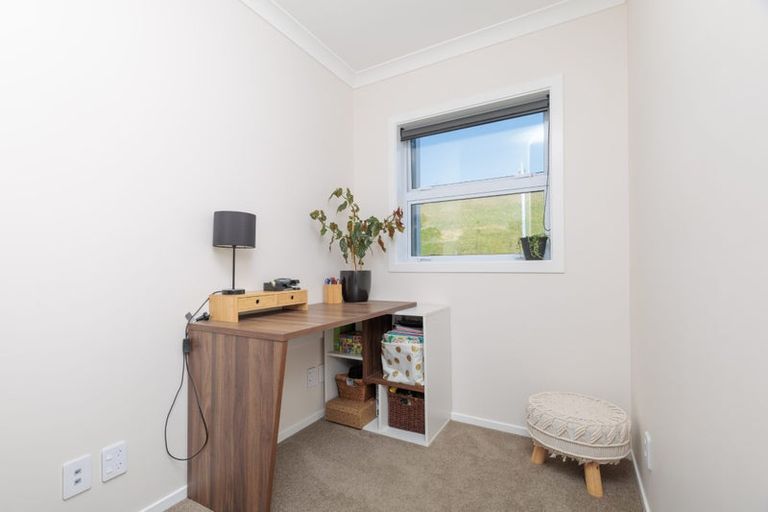 Photo of property in 33 Rochdale Drive, Churton Park, Wellington, 6037