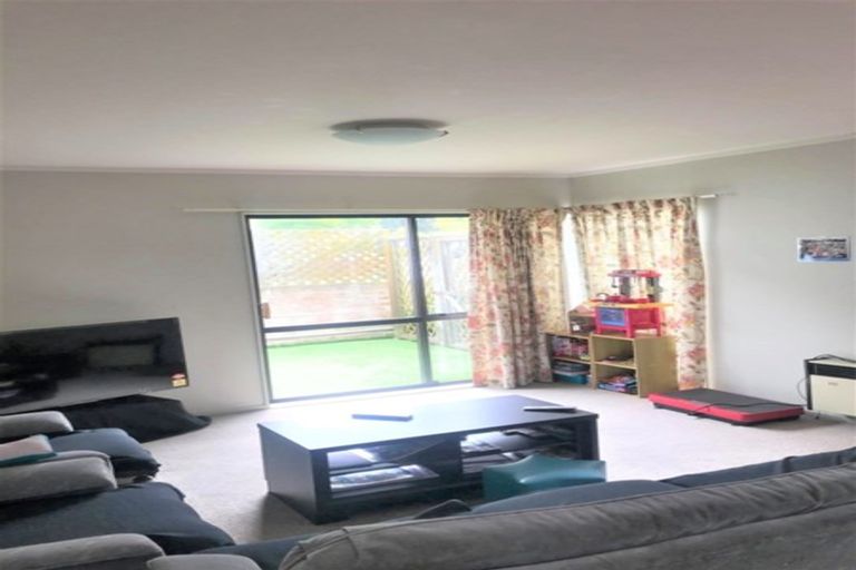 Photo of property in 1/9 Mana Esplanade, Paremata, Porirua, 5026