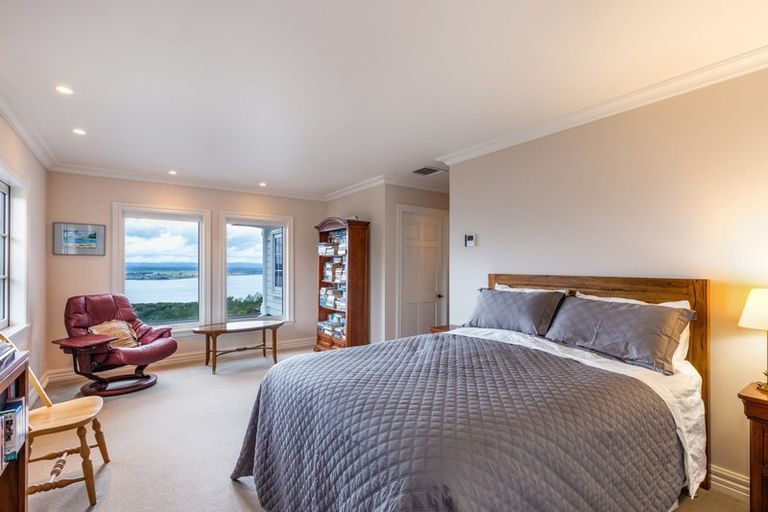 Photo of property in 423 Gillespie Place, Acacia Bay, Taupo, 3385