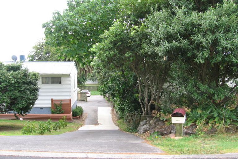 Photo of property in 2/238 Sunset Road, Windsor Park, Auckland, 0632