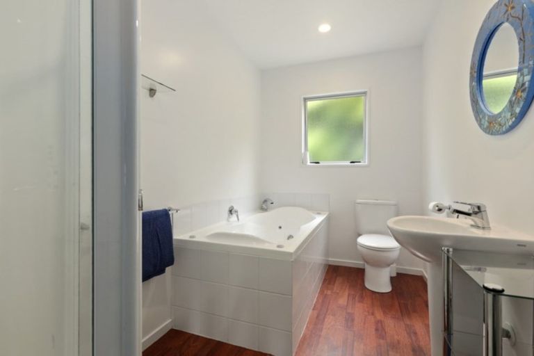 Photo of property in 3a Whareora Terrace, Cashmere, Christchurch, 8022