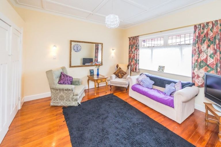 Photo of property in 30 Moore Avenue, Tawhero, Whanganui, 4501