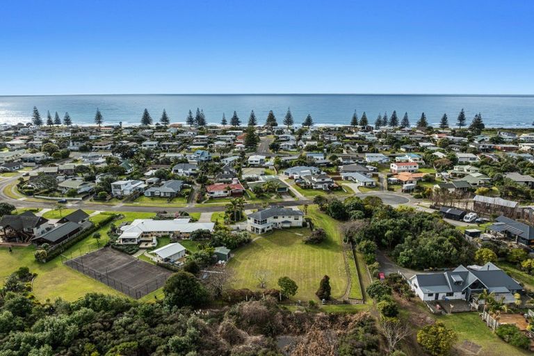 Photo of property in 26 Ohiwa Parade, Ohope, 3121