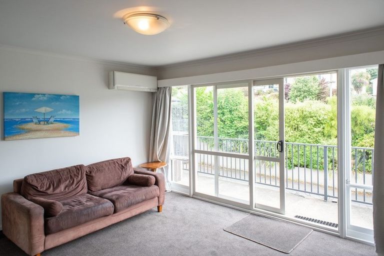 Photo of property in 77 Manor Place, Dunedin Central, Dunedin, 9016