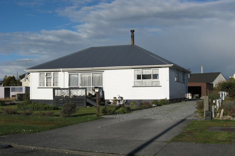 Photo of property in 56 Davie Street, Hokitika, 7810