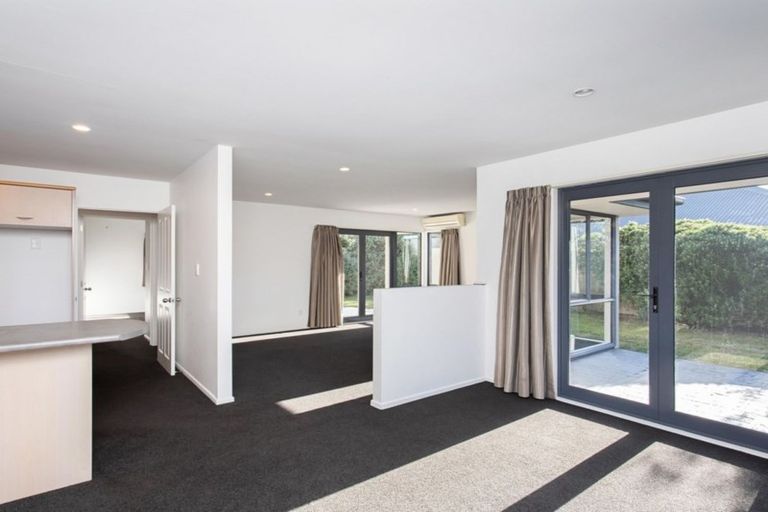 Photo of property in 137 Kotuku Crescent, Woolston, Christchurch, 8023