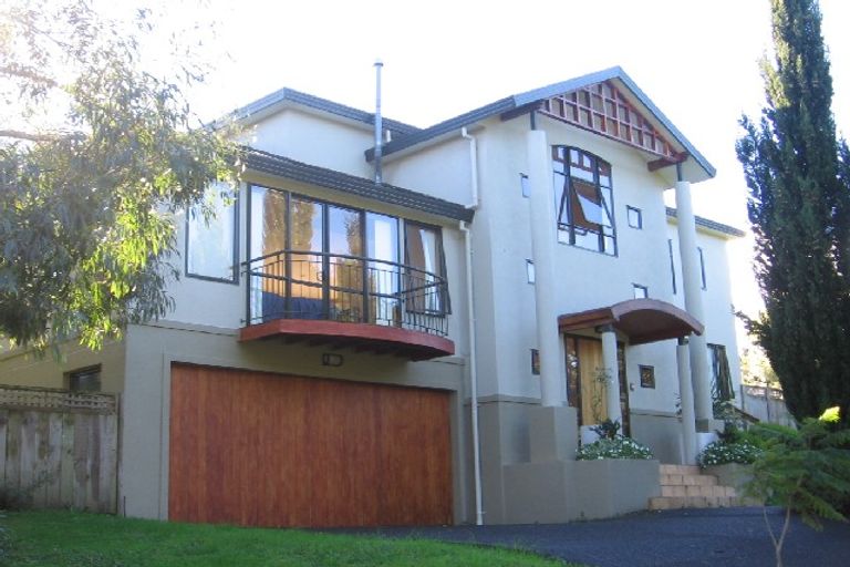 Photo of property in 5 Emerald Way, Rosedale, Auckland, 0632