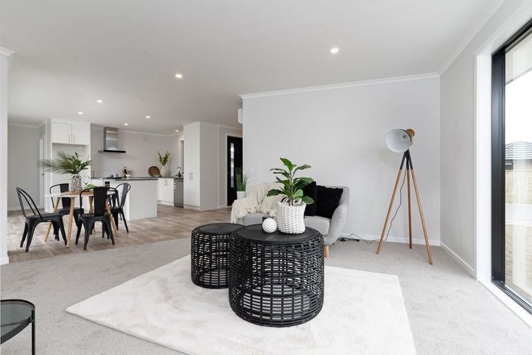 Photo of property in 6 Tarata Grove, Lansdowne, Masterton, 5810