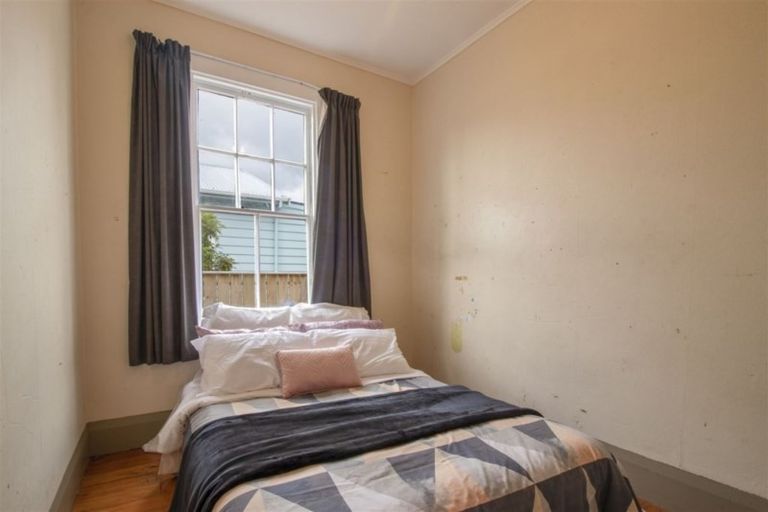 Photo of property in 13 Randwick Crescent, Moera, Lower Hutt, 5010