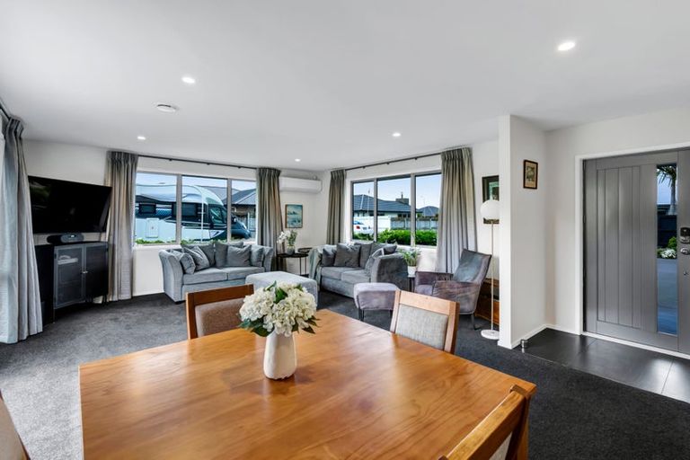 Photo of property in 15 Keene Drive, Bell Block, New Plymouth, 4312