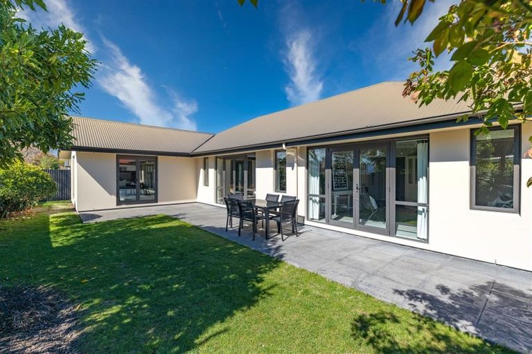 Photo of property in 7 Vangelis Lane, Mairehau, Christchurch, 8013