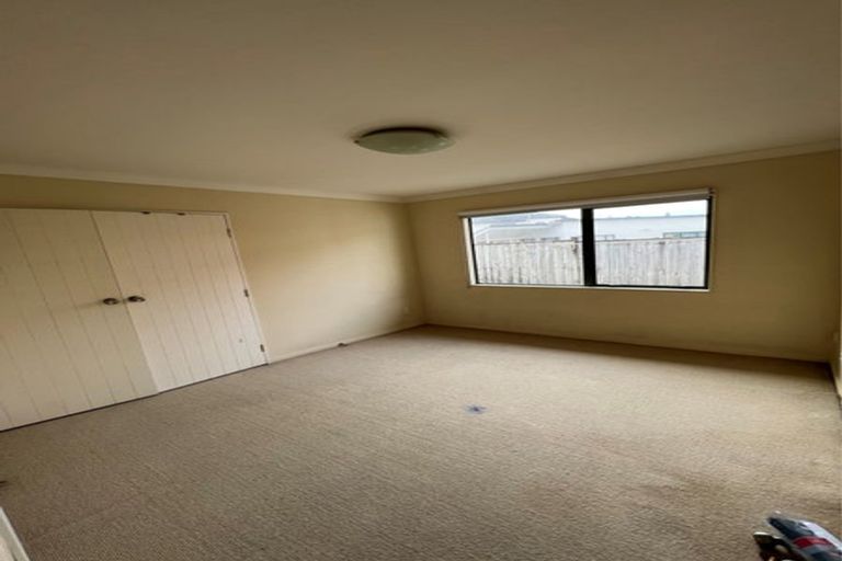 Photo of property in 1 Killybegs Drive, Pinehill, Auckland, 0632