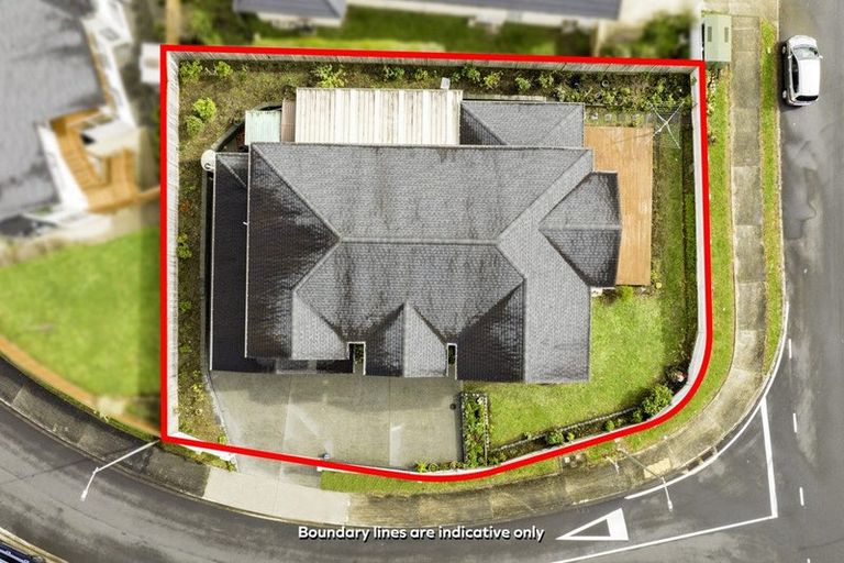 Photo of property in 24 Mettam Drive, Swanson, Auckland, 0614