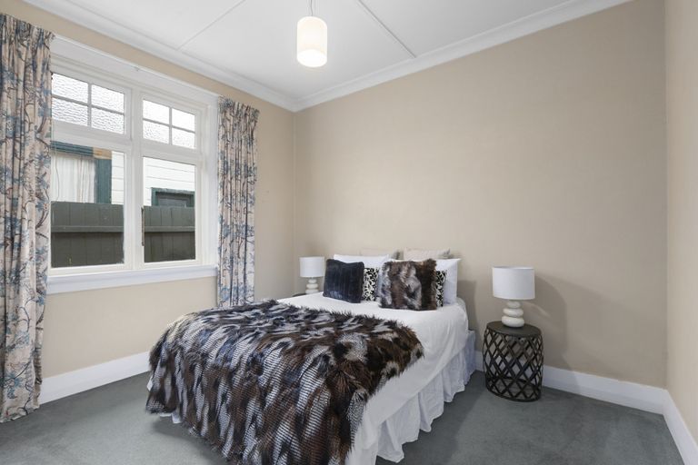 Photo of property in 17 Hawthorn Avenue, Mornington, Dunedin, 9011