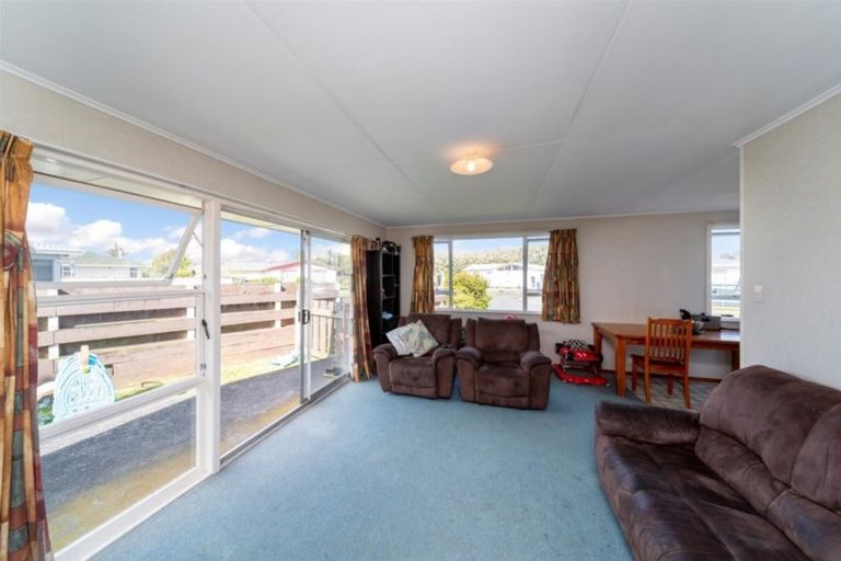 Photo of property in 7 Ngaio Place, Hawera, 4610