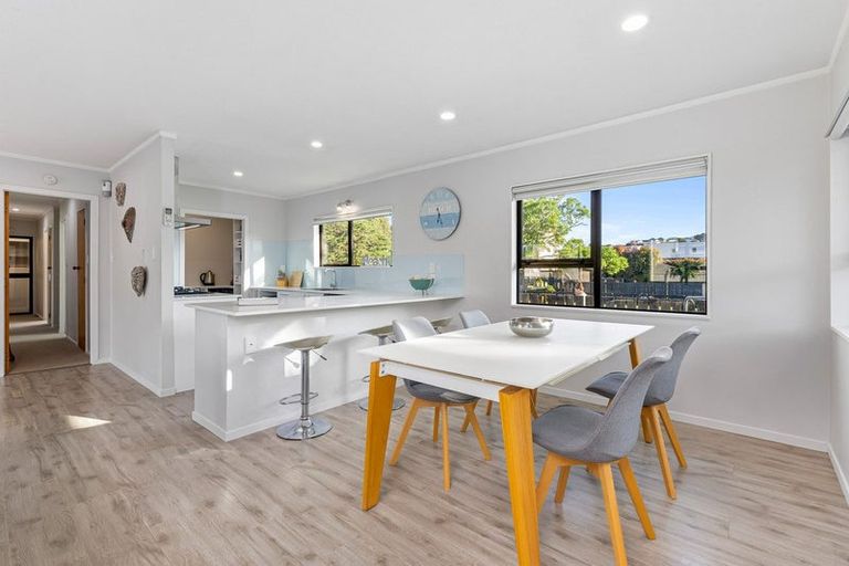 Photo of property in 36 Ladies Mile, Manly, Whangaparaoa, 0930