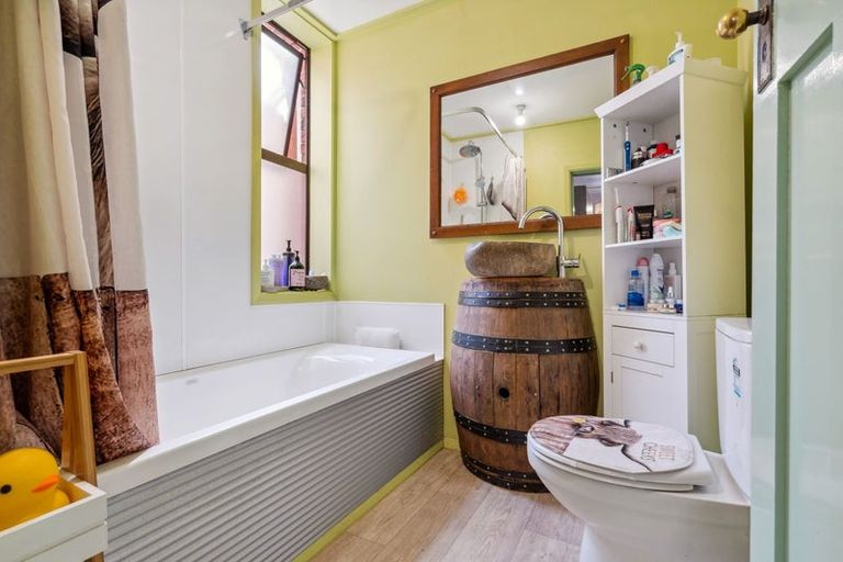 Photo of property in 3 Helena Street, Forbury, Dunedin, 9012