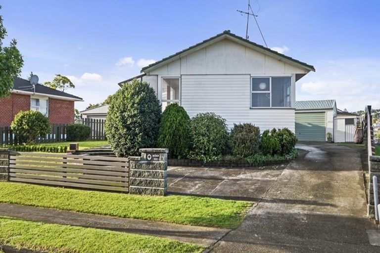 Photo of property in 162 Cascades Road, Pakuranga Heights, Auckland, 2010