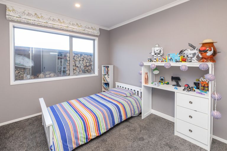 Photo of property in 15 Lignite Drive, Rolleston, 7614