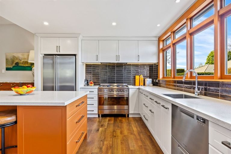 Photo of property in 7 Thorrington Road, Cashmere, Christchurch, 8022