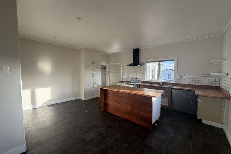 Photo of property in 14 Sain Crescent, Morrinsville, 3300