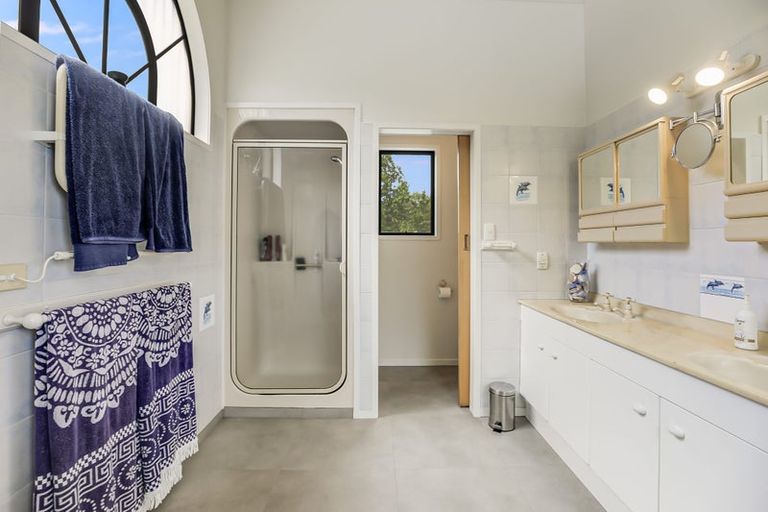 Photo of property in 37 Otuturu Crescent, Ruamahunga, Thames, 3575