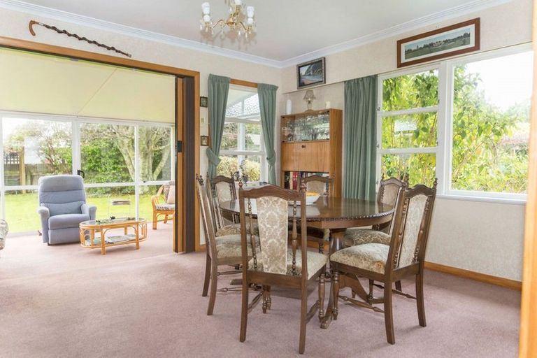 Photo of property in 43 Guy Street, Dannevirke, 4930